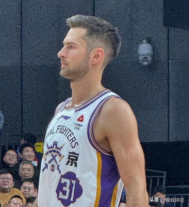开云-接下来要签谁?北控男篮裁掉锋线外援基兹林克 新赛季场均仅4.3分