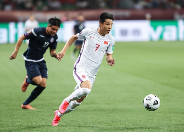 开云下载-马德兴：小试牛刀意义非凡 国足暴露自身问题不少